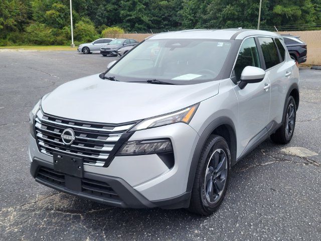 Used 2025 Nissan Rogue SV FWD image 7