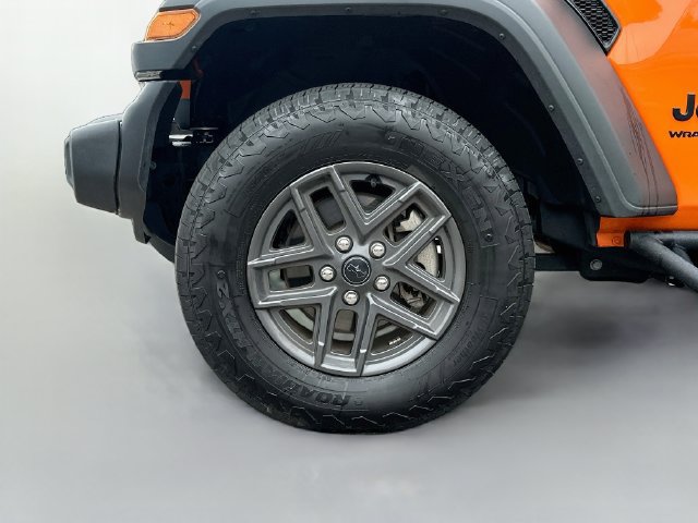 Used 2025 Jeep Wrangler Unlimited Sport AWD/4WD image 31