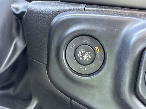 Used 2022 Jeep Wrangler Unlimited Sport S image 23