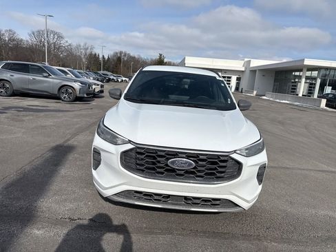 Used 2023 Ford Escape ST-Line w/ Tech Pack #1 image 2