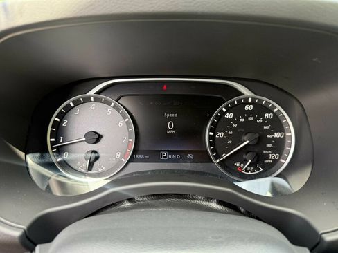 Used 2025 Nissan Frontier S RWD image 4