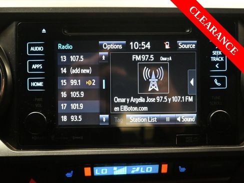 Used 2016 Toyota Tacoma TRD Sport image 18