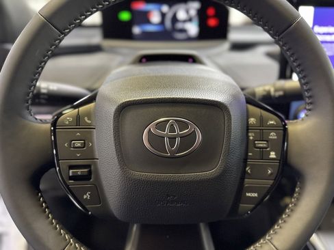 Used 2026 Toyota bZ XLE image 34