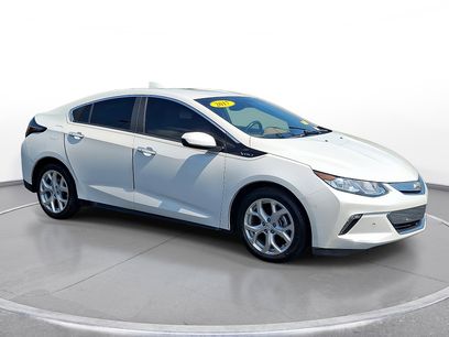 Used 2017 Chevrolet Volt Premier w/ Driver Confidence II Package