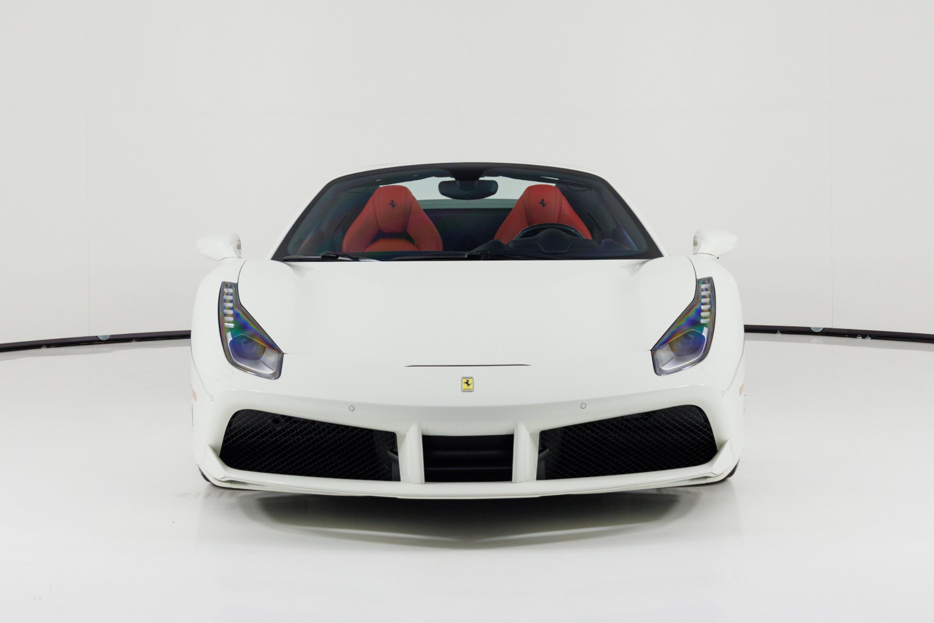 Used 2017 Ferrari 488 Spider RWD image 10
