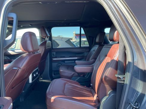 Used 2024 Ford Expedition Max Limited image 29