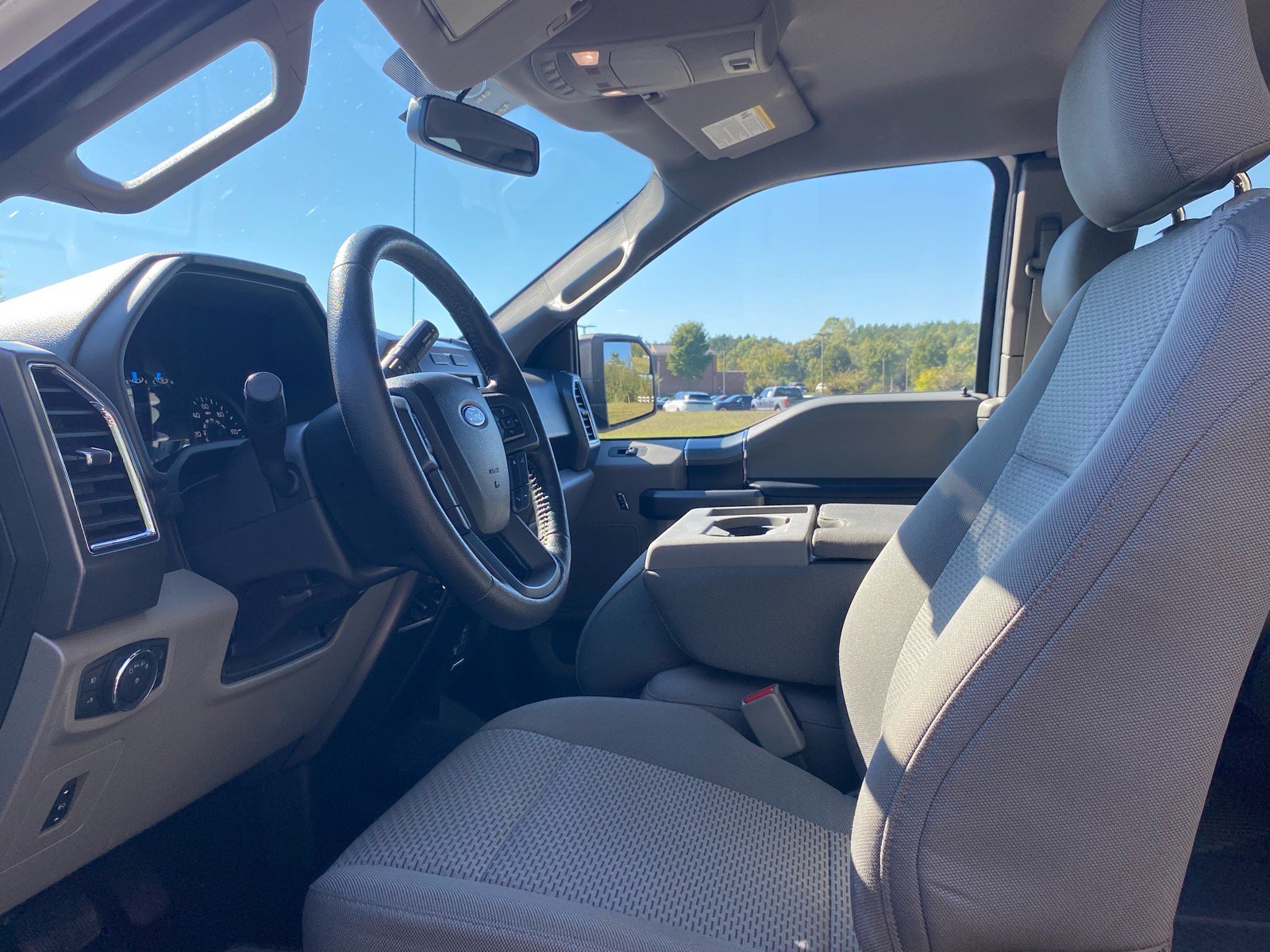 Used 2015 Ford F150 XLT w/ Equipment Group 302A Luxury AWD/4WD image 15