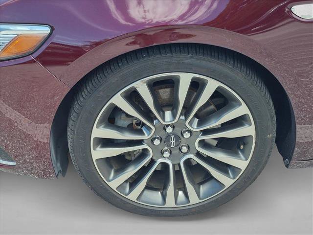 Used 2017 Lincoln Continental Select w/ Climate Package FWD image 21