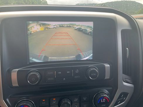 Used 2017 GMC Sierra 1500 SLT w/ Suspension Package, Off-Road AWD/4WD image 25