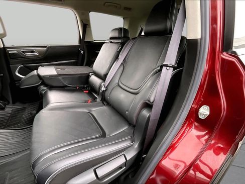 Used 2025 INFINITI QX80 Luxe AWD/4WD image 17