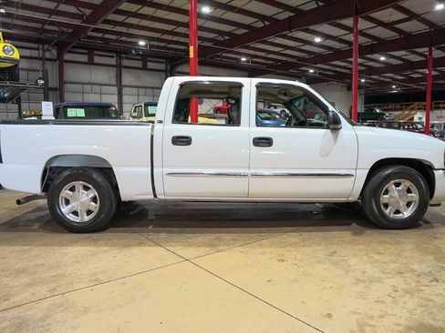 Used 2005 GMC Sierra 1500 SLT w/ Light Duty Power Package RWD image 10