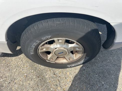 Used 2001 Ford Explorer Sport Trac 2WD image 15