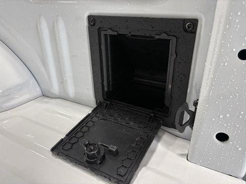 New 2025 Ford F150 XLT w/ Equipment Group 302A MID image 30