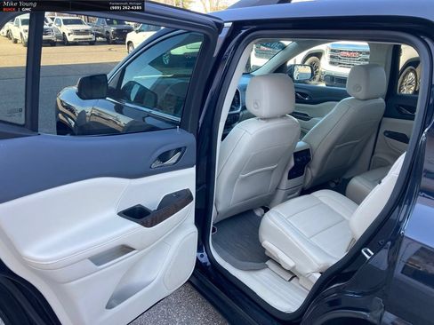 Used 2021 GMC Acadia Denali w/ GMC Pro Grade Package AWD/4WD image 12