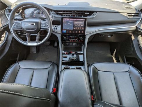 Certified 2023 Jeep Grand Cherokee Limited w/ Luxury Tech Group II AWD/4WD image 15