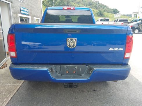 Used 2018 RAM 1500 Express AWD/4WD image 4