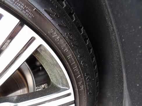 Certified 2024 Volvo XC90 B6 Plus w/ Protection Package Premier image 30