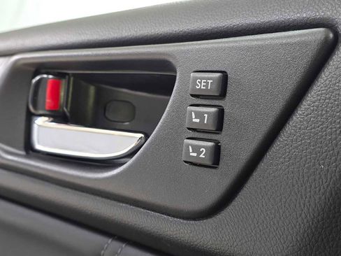 Used 2019 Subaru Outback 3.6R Limited image 24