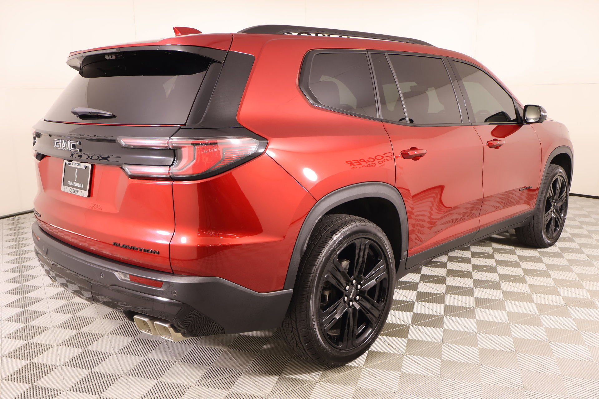 Used 2026 GMC Acadia Elevation w/ Black Edition FWD image 23