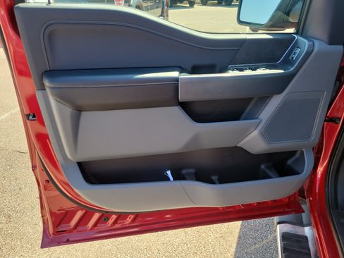 Used 2024 Ford F150 XLT AWD/4WD image 18
