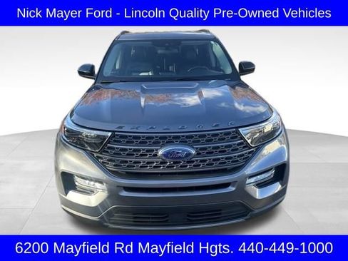 Used 2022 Ford Explorer XLT w/ Equipment Group 202A image 2