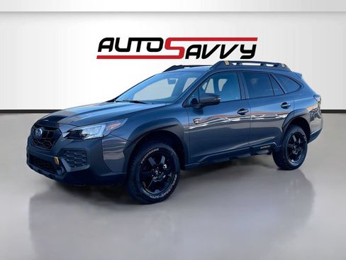 Used 2025 Subaru Outback Wilderness AWD/4WD image 3