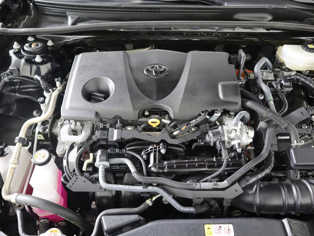 Used 2025 Toyota Camry LE AWD/4WD image 18