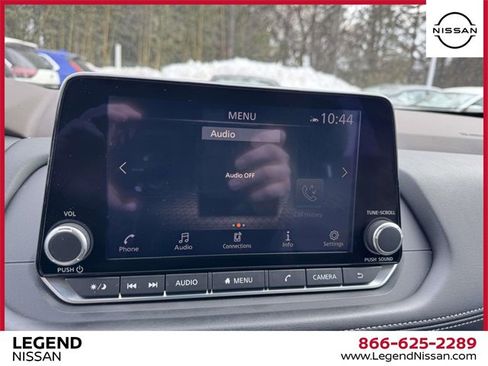 Used 2023 Nissan Rogue SV image 25