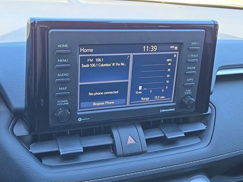 Used 2022 Toyota RAV4 XLE image 24