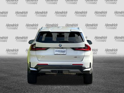 Used 2025 BMW X1 xDrive28i w/ Premium Package image 6