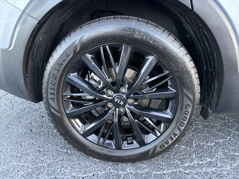 Used 2020 Kia Telluride SX image 17