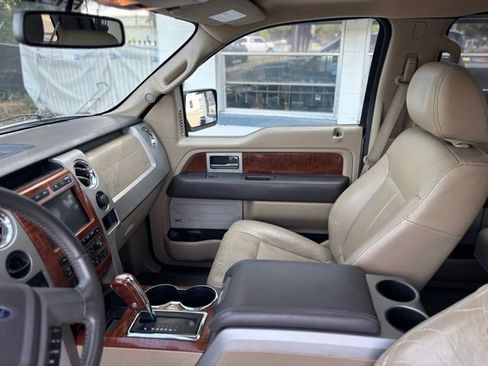 Used 2010 Ford F150 Lariat RWD image 27