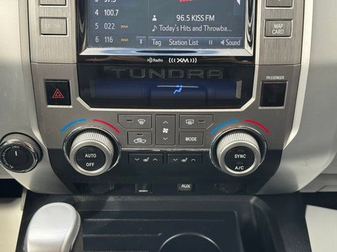 Used 2016 Toyota Tundra Limited w/ Limited Premium Package AWD/4WD image 33