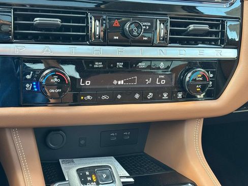 New 2026 Nissan Pathfinder Platinum AWD/4WD image 13
