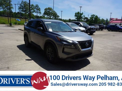 Used 2023 Nissan Rogue S image 1