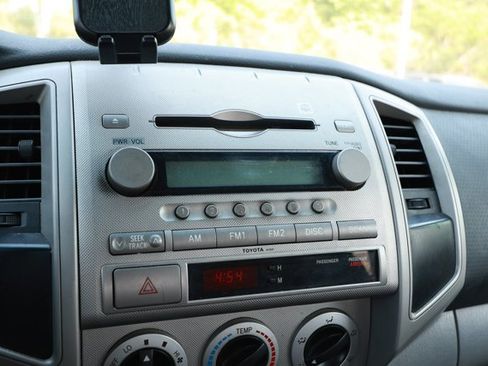 Used 2006 Toyota Tacoma PreRunner RWD image 8