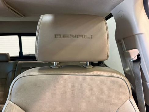 Used 2016 GMC Sierra 2500 Denali w/ Duramax Plus Package AWD/4WD image 26
