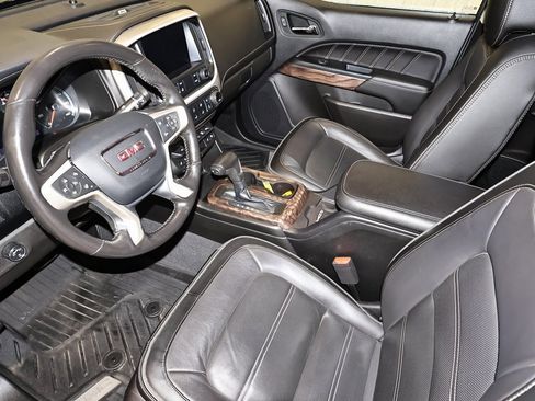 Used 2021 GMC Canyon Denali image 33