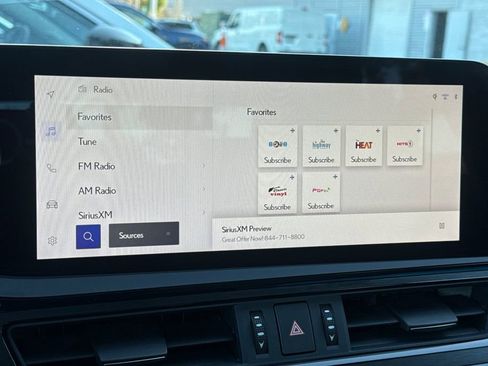 Used 2025 Lexus ES 300h w/ Premium Package FWD image 16