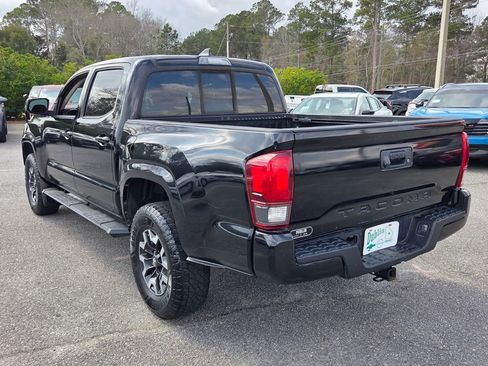 Used 2018 Toyota Tacoma SR w/ SR Convenience Package image 8
