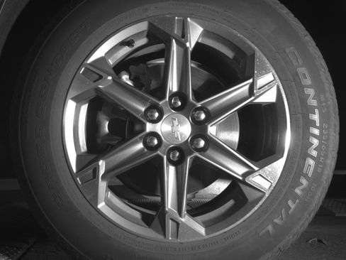 Used 2025 Chevrolet Blazer LT FWD image 12