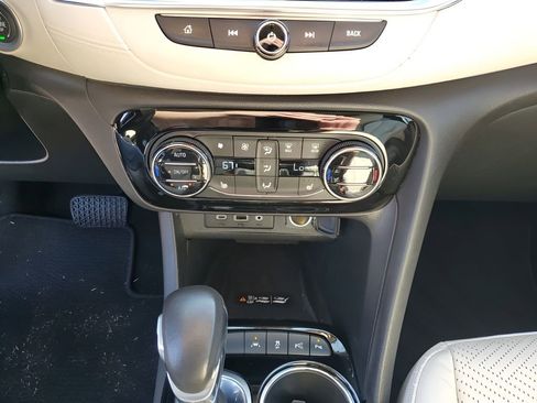 Used 2021 Buick Encore GX Essence w/ Advanced Technology Package image 39