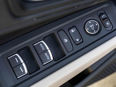 Used 2023 Honda Accord EX image 37