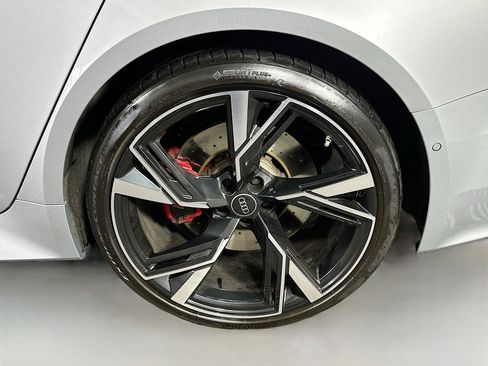 Used 2023 Audi RS 6 image 32