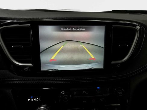 New 2026 Chrysler Pacifica Select FWD image 23