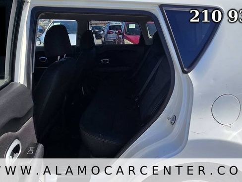 Used 2018 Kia Soul + FWD image 25