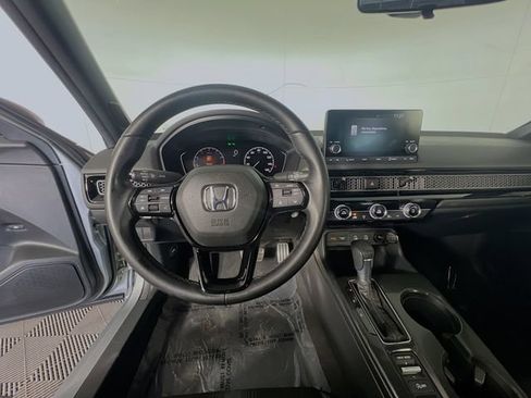 Used 2025 Honda Civic Sport image 14