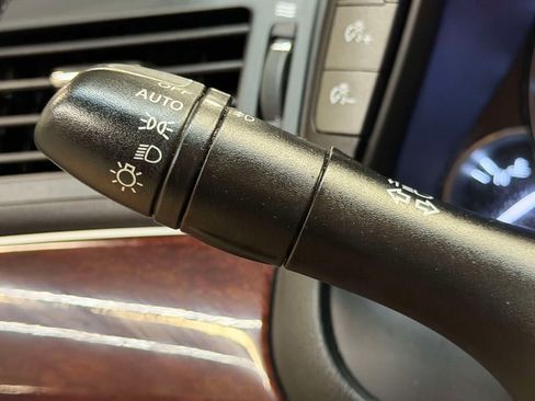 Used 2019 INFINITI Q70 Luxe w/ Proactive Package AWD/4WD image 37