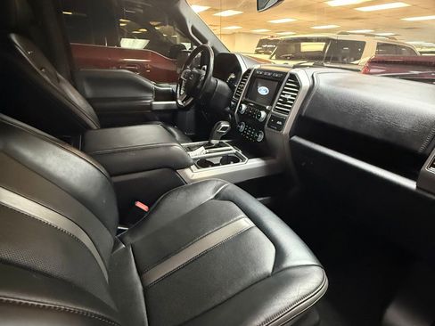 Used 2019 Ford F150 Platinum w/ Equipment Group 701A Luxury image 6