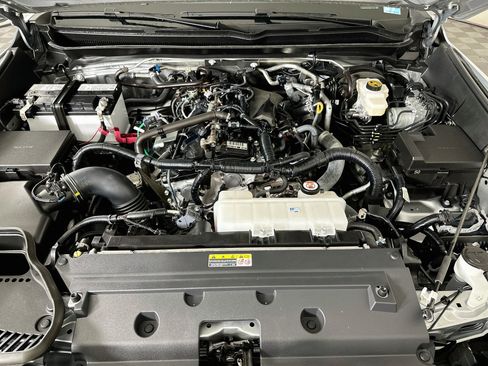 Used 2025 Toyota Tacoma SR5 RWD image 32